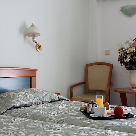 Hotel Platon Athena Bagian luar foto