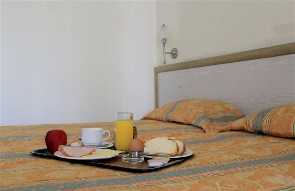 Hotel Platon Athena Bagian luar foto