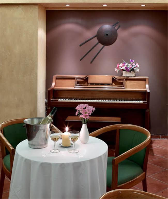 Hotel Platon Athena Bagian luar foto