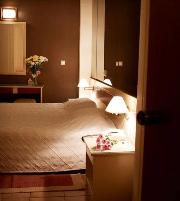 Hotel Platon Athena Bagian luar foto