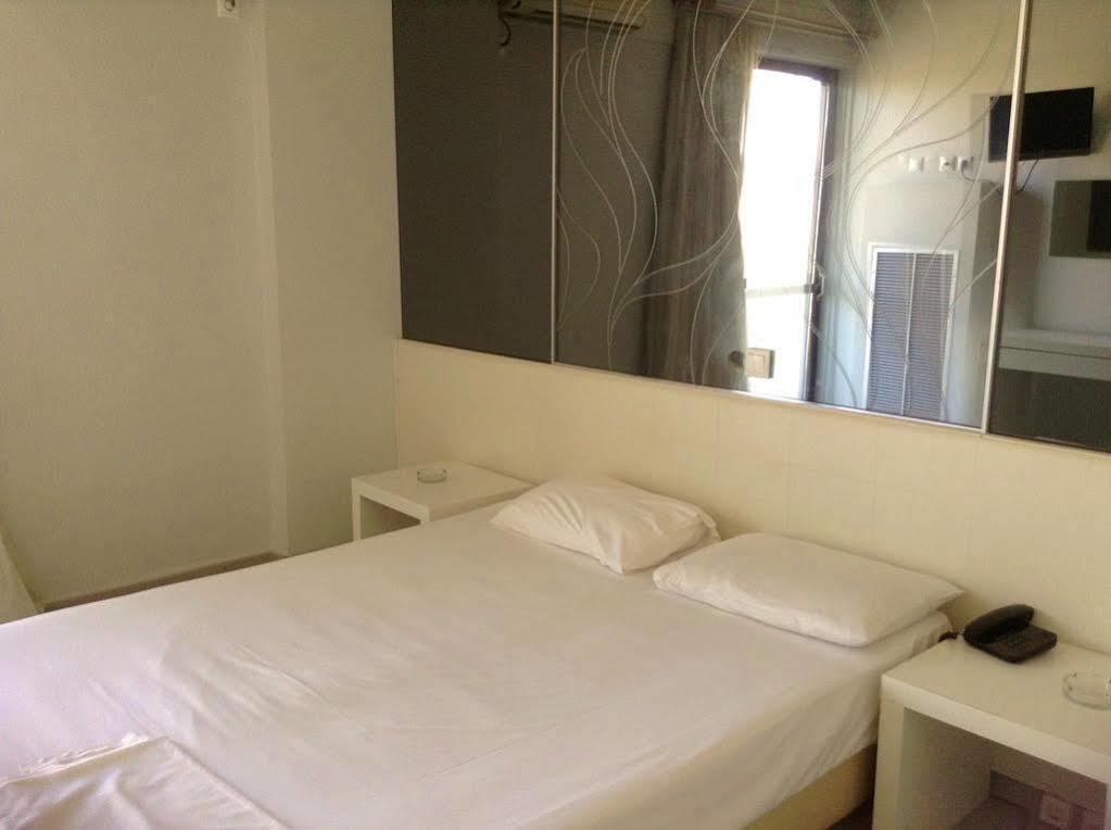 Hotel Platon Athena Bagian luar foto