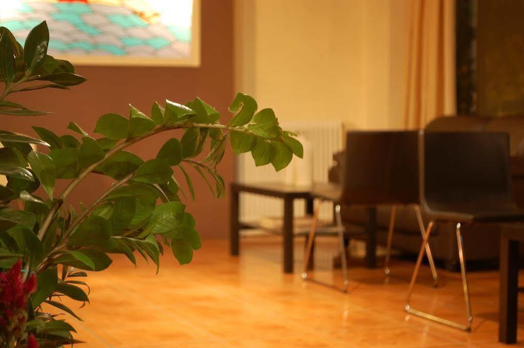 Hotel Platon Athena Bagian luar foto