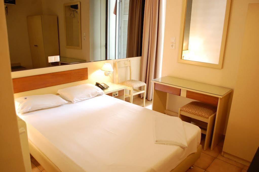 Hotel Platon Athena Bagian luar foto